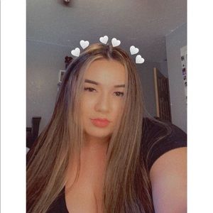 Meet your Posher, Makeala